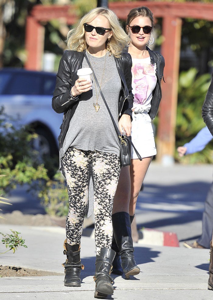 Heavily pregnant Malin Akerman leaves Le Pain in West Hollywood with a coffee after having lunch with friends Featuring: Malin Akerman Where: Los Angeles, California, USA When: 02 Jan 2013 Credit: WENN.com