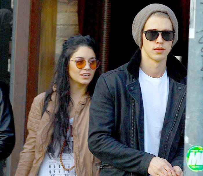Vanessa Hudgens and Austin Butler out shopping in Robinson Drive on January 5, 2013
