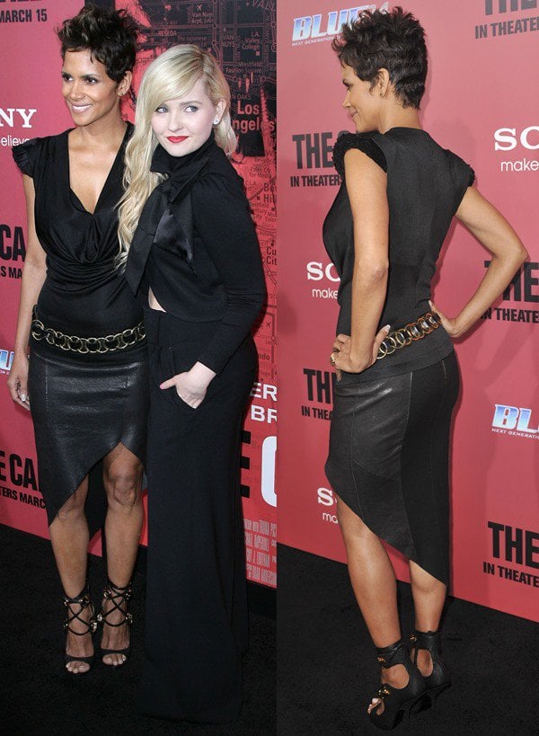 Halle Berry posing with Abigail Breslin at the premiere of 'The Call'