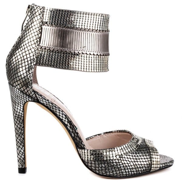 Vince Camuto 'Latese' in Black/Silver Sandals