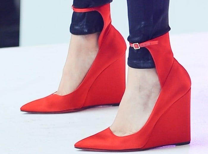 Jessie J wearing satin pointy wedges with ankle straps from Burberry