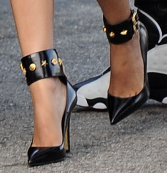 Nicki Minaj wearing Versace pumps