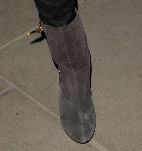 Una wearing ankle boots by Giuseppe Zanotti