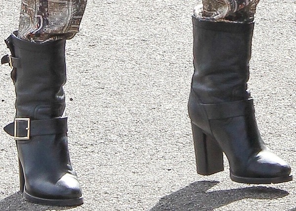 Jessica Alba wearing biker boots from Jimmy Choo 