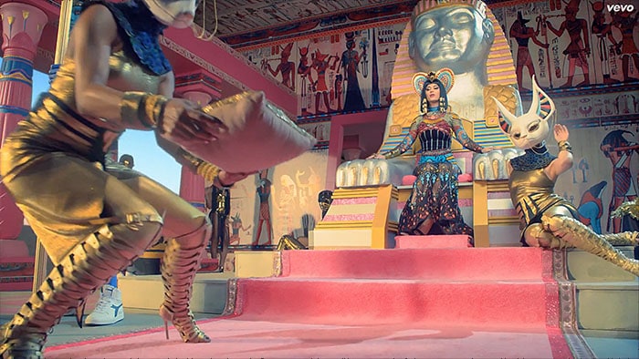 The best shoes in the video are the sandals Katy is wearing in the scenes where she’s sitting on her throne; unfortunately, they were mostly covered by the dress