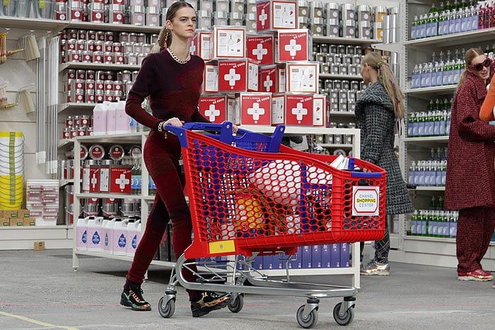 Chanel model full shopping cart