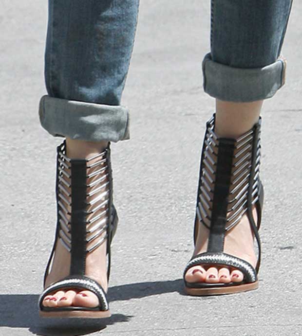 Gwen-Stefani-LAMB-Sandals