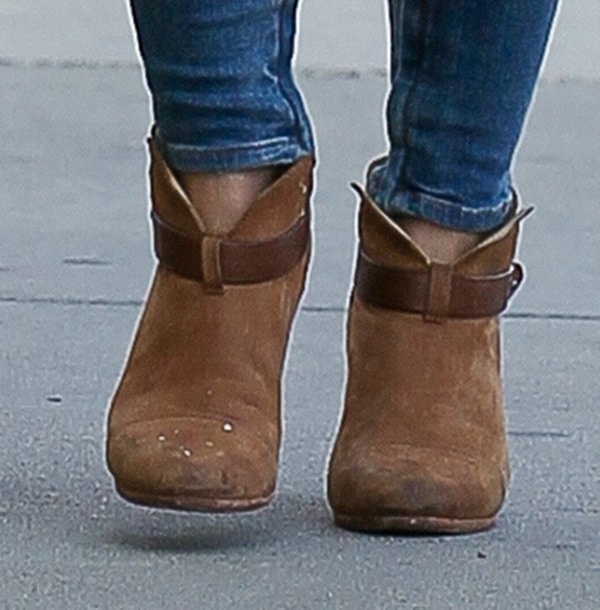 Hilary Duff's brown Rag & Bone "Harrow" boots
