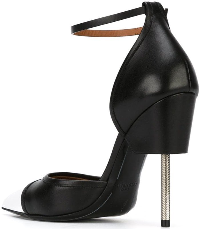 Givenchy 'Matilda' pumps heel