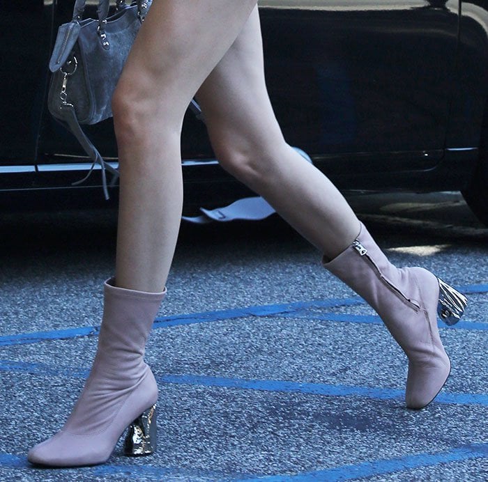 Kendall-Jenner-Acne-Studios-Odessa-Boots-1