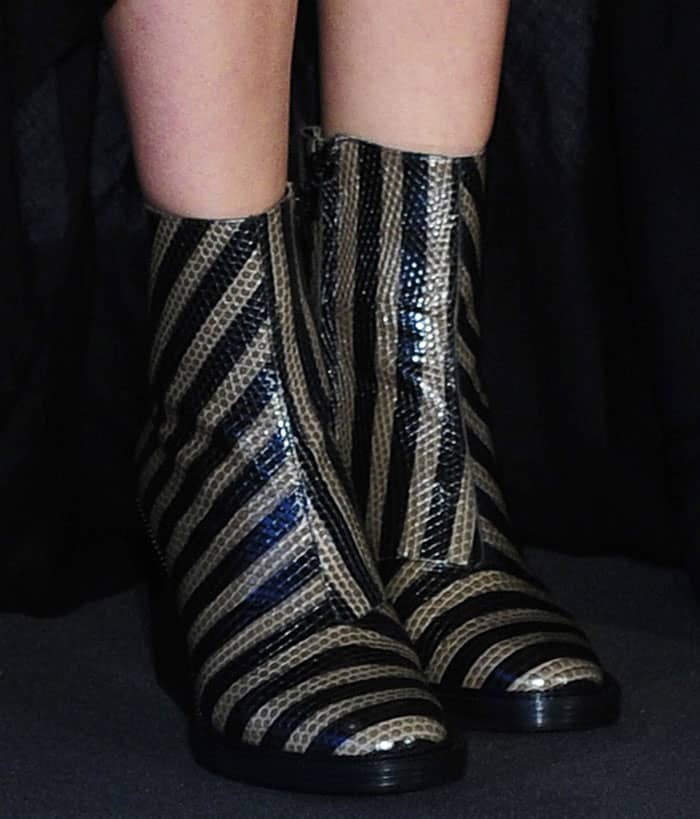 marion-cotillard-robert-clergerie-stripe-boots-1