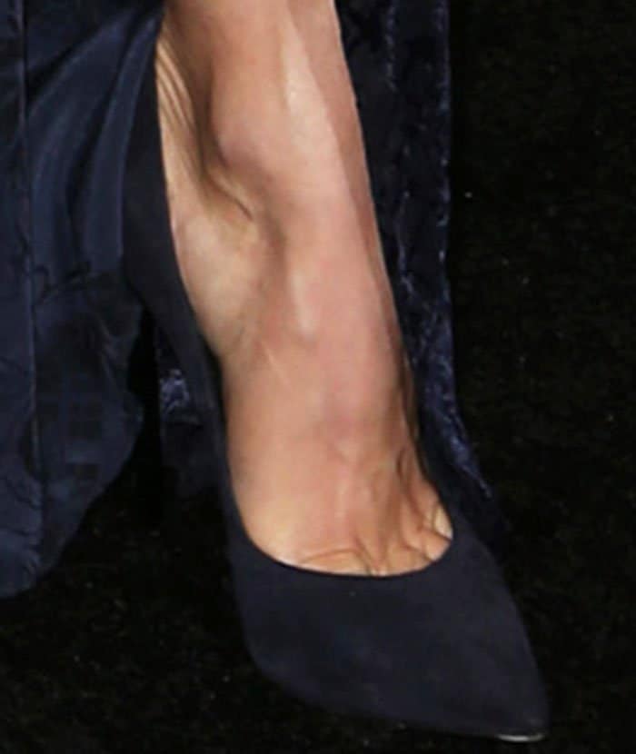 Julianne showing toe cleavage in navy suede Casadei "Blade" pumps for her midnight look