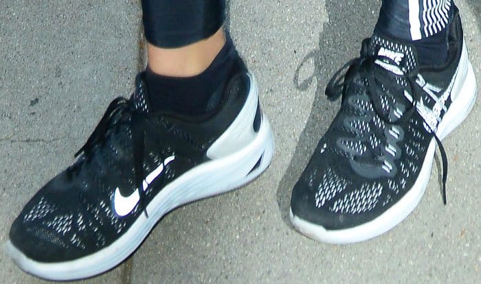 Khloe loves her Nike LunarGlide 5 sneakers