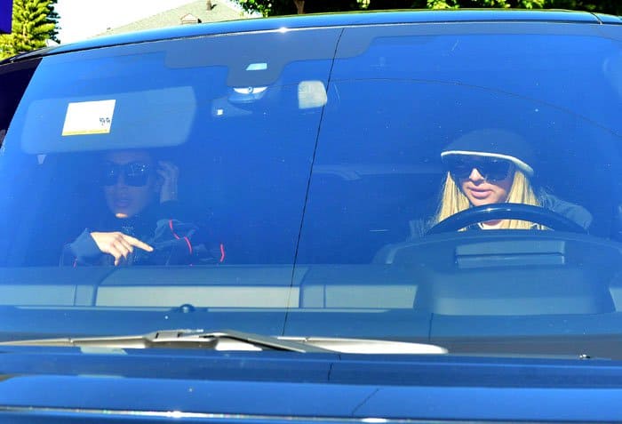 Khloe drove to Epione with her sister Kim Kardashian