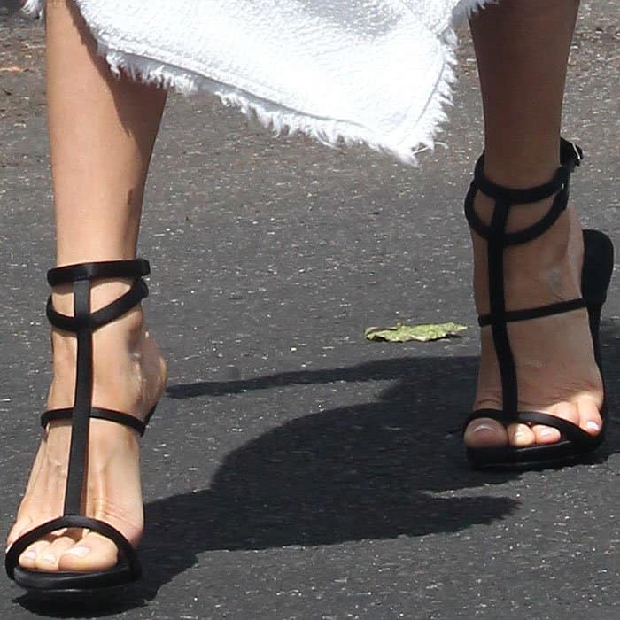 Kristin Cavallari's pinky toes trying toe escape from the straps of her Giuseppe Zanotti Anne sandals