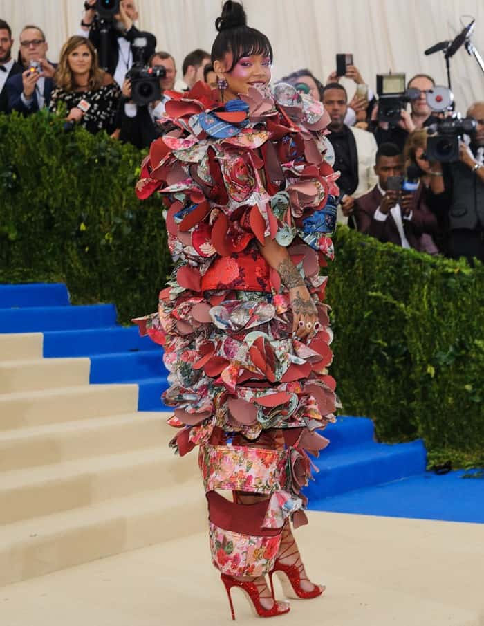 Rihanna turning heads in a Comme des Garçons Fall 2016 dress at the 2017 Met Gala in New York City on May 1, 2017