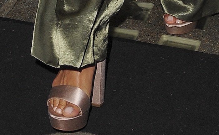 Nicole Scherzinger wore a pair of nude platform sandals on her night out