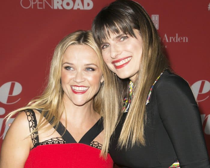 Lake poses with "Home Again" co-star Reese Witherspoon