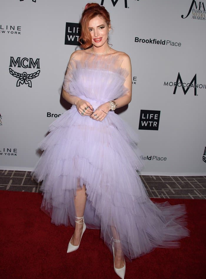Bella Thorne in a lilac Pamella Roland tulle gown and Schutz "Thamille" ankle tie pumps.