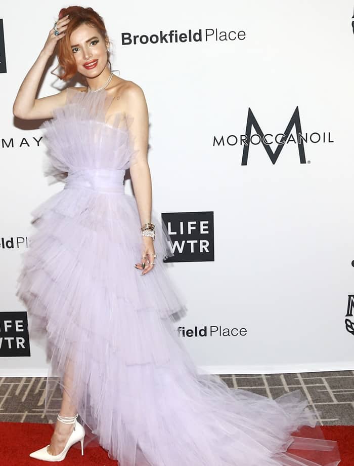 Bella Thorne in a lilac Pamella Roland tulle gown and Schutz "Thamille" ankle tie pumps.