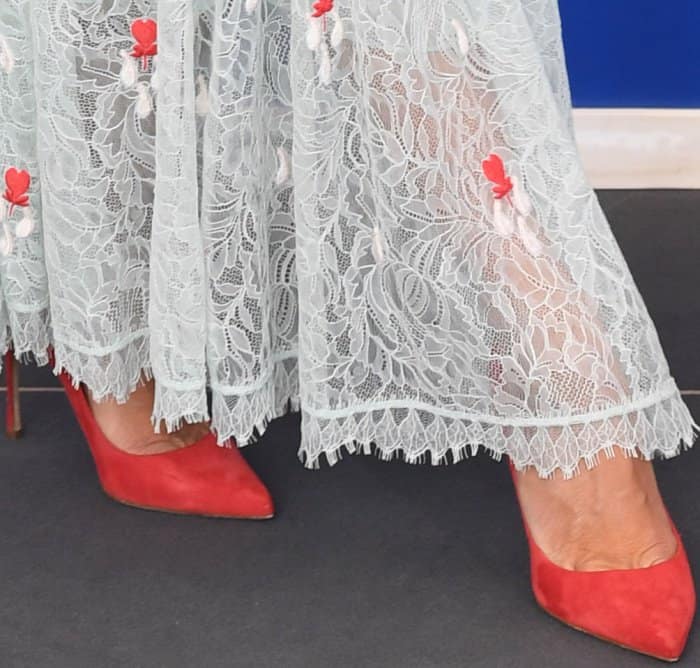 Penelope Cruz wearing Sergio Rossi pointy-toe pumps at the "Loving Pablo" photocall during the 74th Venice Film Festival