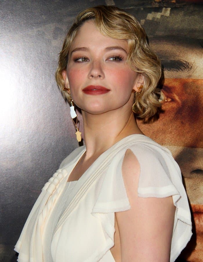 Haley Bennett looking effortlessly feminine in Chloé at the ‘Thank You For Your Service’ LA premiere held at the Regal LA Live Stadium 14 Theatres in Los Angeles on October 23, 2017