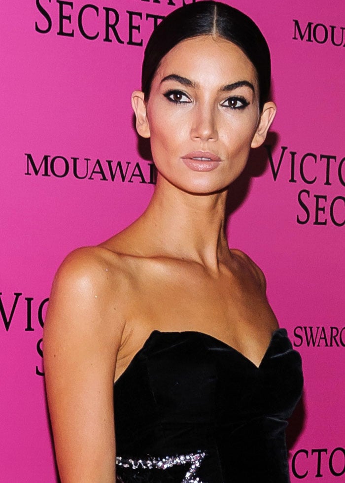 Lily Aldridge goes classic in all-black after a colorful show