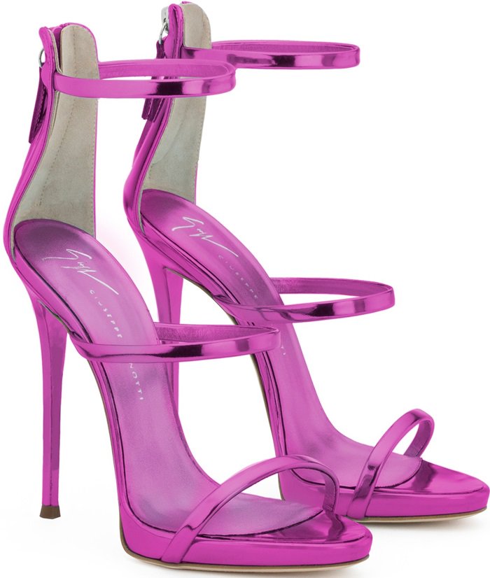 Fuchsia patent leather sandal with three straps