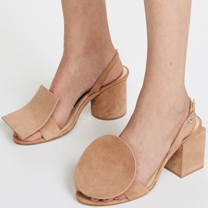 Stand out from the crowd with the bold style of these Jacquemus sandals