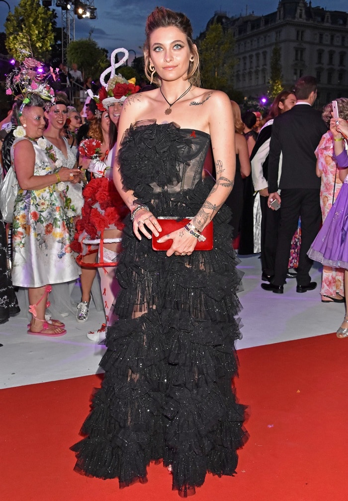 Paris Jackson rocking in a black Dolce & Gabbana Secret Show Spring 2018 gown