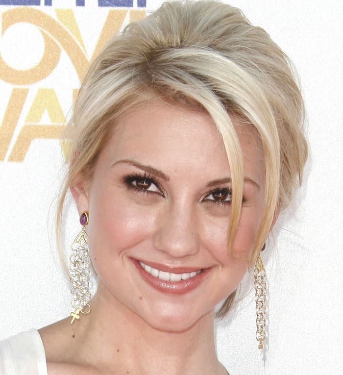 Chelsea Staub officially changed her professional name to Chelsea Kane in December 2010