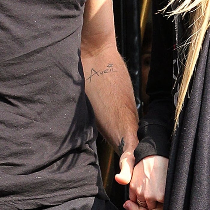 Before Brody Jenner had "Avril" inked on his forearm, she reportedly wrote her name on him in pen first so the tattoo artist could trace it
