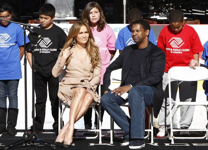Jennifer Lopez and Denzel Washington pose for the cameras at the Boys & Girls Clubs of America event held at the Nokia Theatre LA LIVE on November 30, 2010