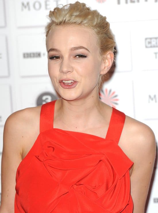 Carey Mulligan wears a little red dress by Prabal Gurung at the Moet British Independent Film Awards