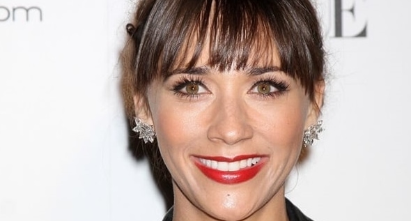 Rashida Jones Masterfully Blends Edgy and Feminine Styles at The Art of ...