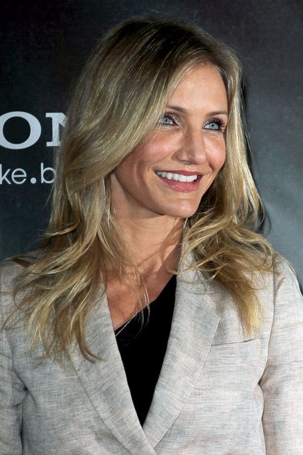 Cameron Diaz rocks her signature tousled blonde hairstyle