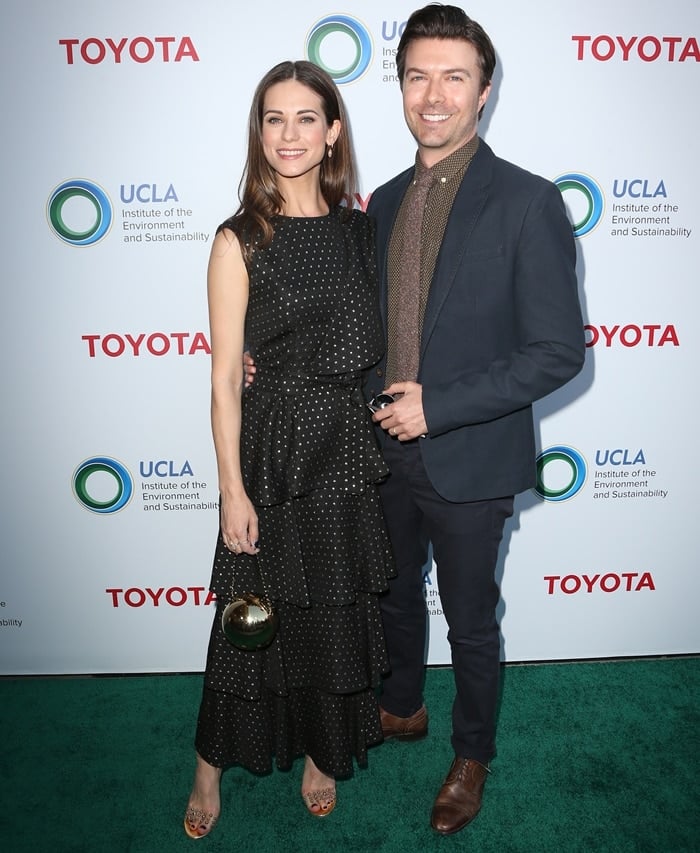 Lyndsy Fonseca joined her husband Noah Bean at the UCLA Institute of the Environment and Sustainability’s 2017 IoES Gala