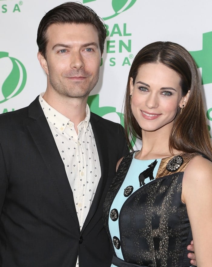 Noah Bean and Lyndsy Fonseca met on the set of Nikita