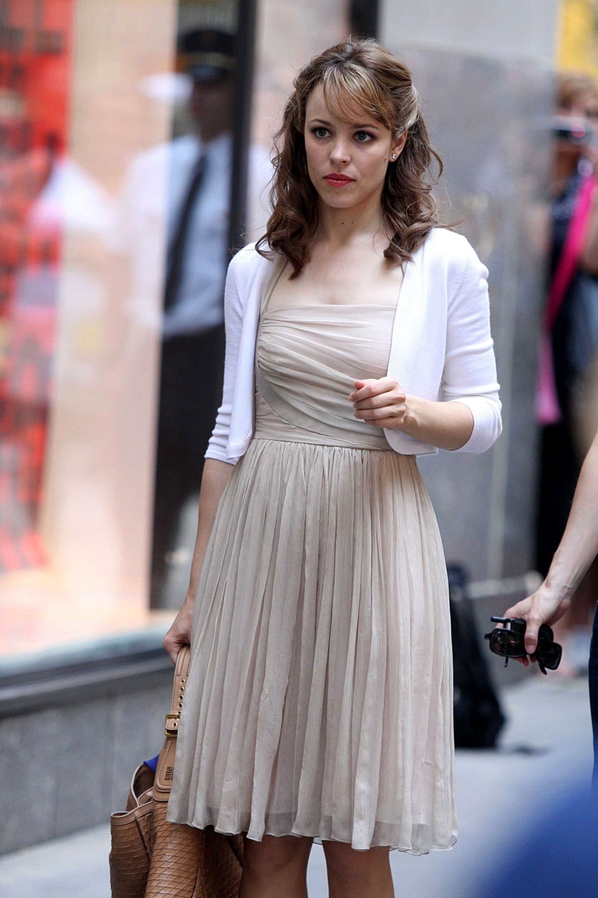 Rachel McAdams as Becky Fuller, the new executive producer of DayBreak, filming Morning Glory on the streets of Manhattan