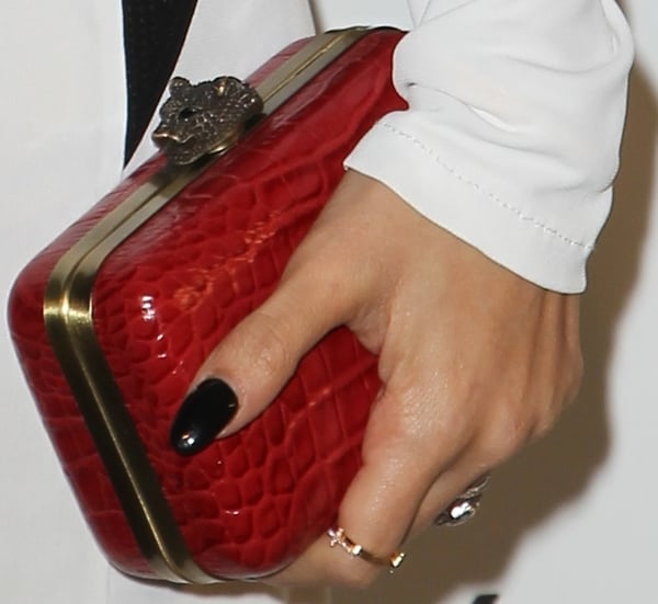 Nicole Richie's candy-apple-red House of Harlow 1960 ‘Marley’ clutch