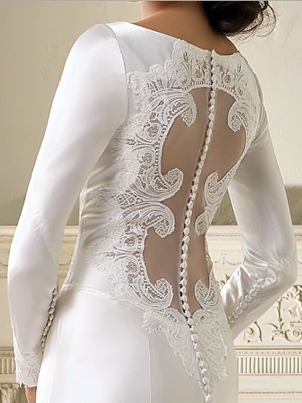 Alfred Angelo's exquisite replica of Bella Swan's wedding gown, capturing the essence of Twilight's bridal elegance
