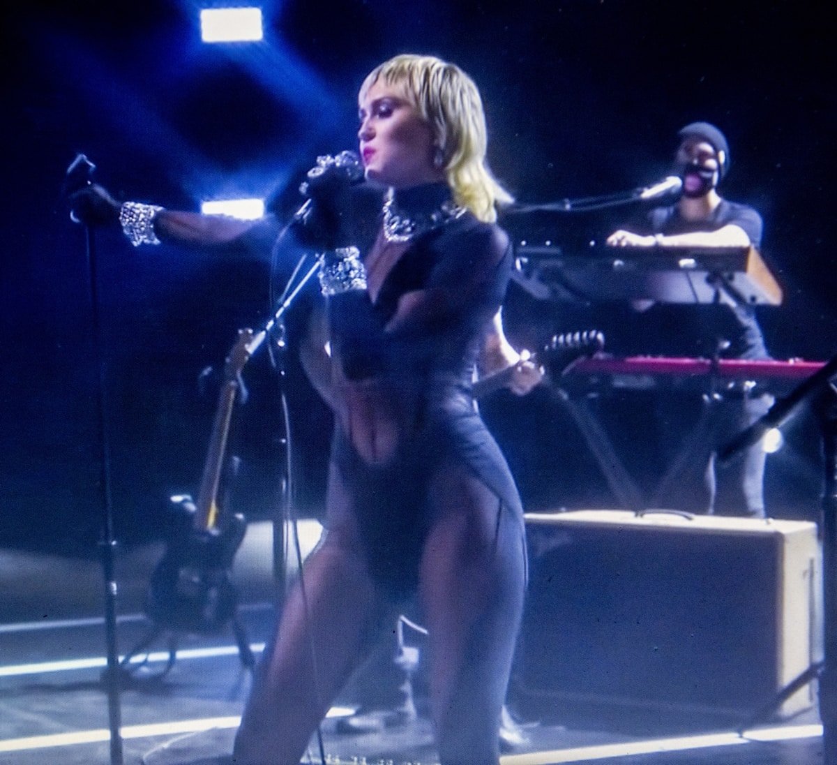 Debbie Harry has praised Miley Cyrus' cover of Blondie's 'Heart Of Glass'