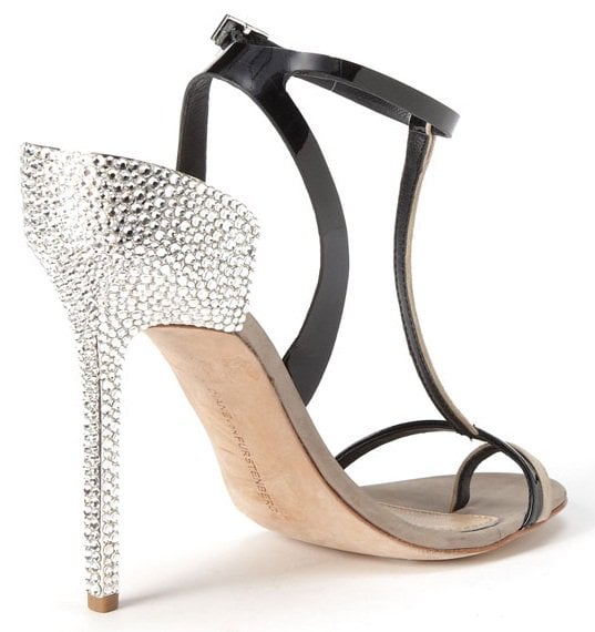 Diane von Furstenberg 'Rafiya' T Strap Sandals