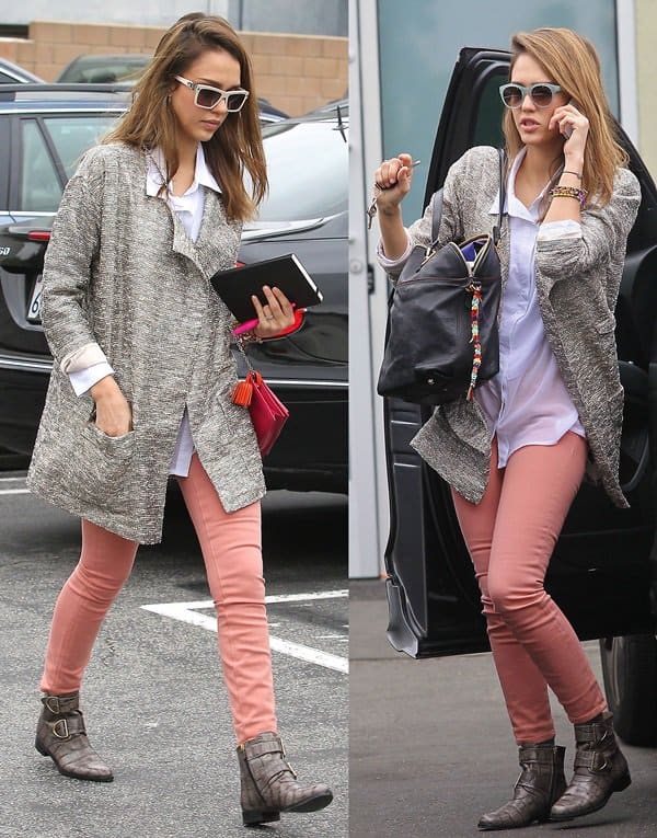 Jessica Alba wears Henry & Belle Ideal skinny jeans in West Hollywood