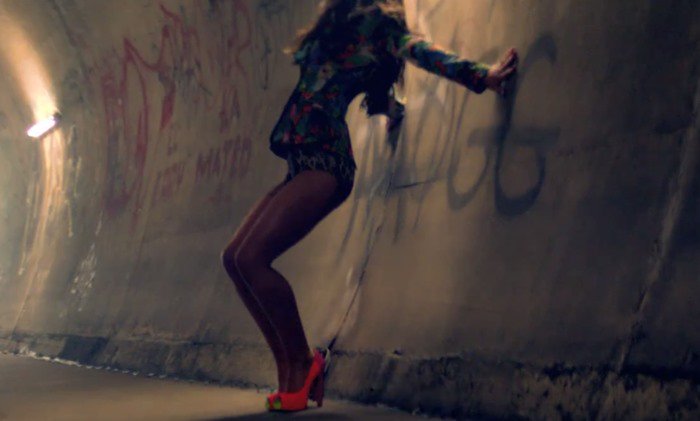 Cheryl Cole flaunts her legs in the music video