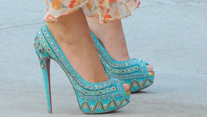 Blake Lively shows off her feet in turquoise Christian Louboutin Bollywoody pumps