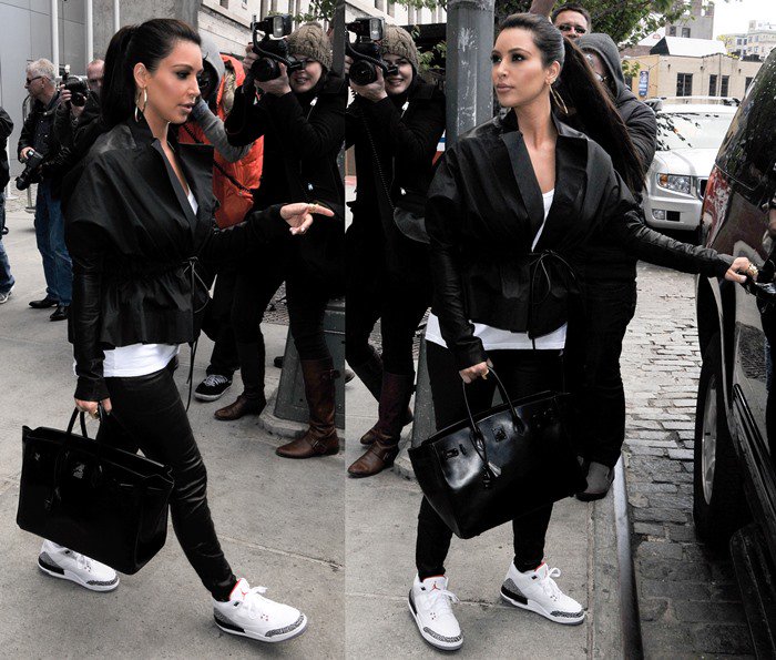 Kim Kardashian leaves the Gansevoort Hotel in NYC on April 27, 2012