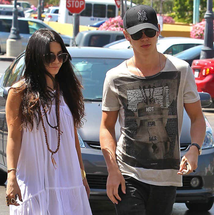 Vanessa Hudgens and her boyfriend Austin Butler were seen making a quick visit to their local Ralph's in Studio City, California, on Monday afternoon, May 7, where they bought essential items like bread and eggs