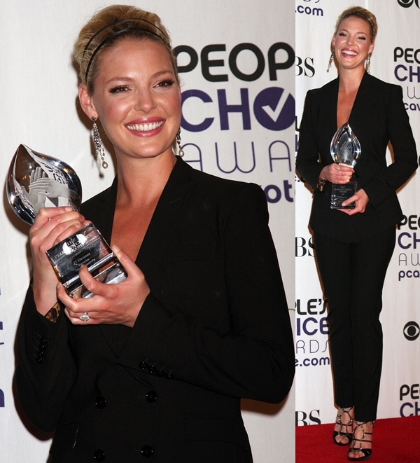 Actress Katherine Heigl poses at the 35th Annual People's Choice Awards Press Room