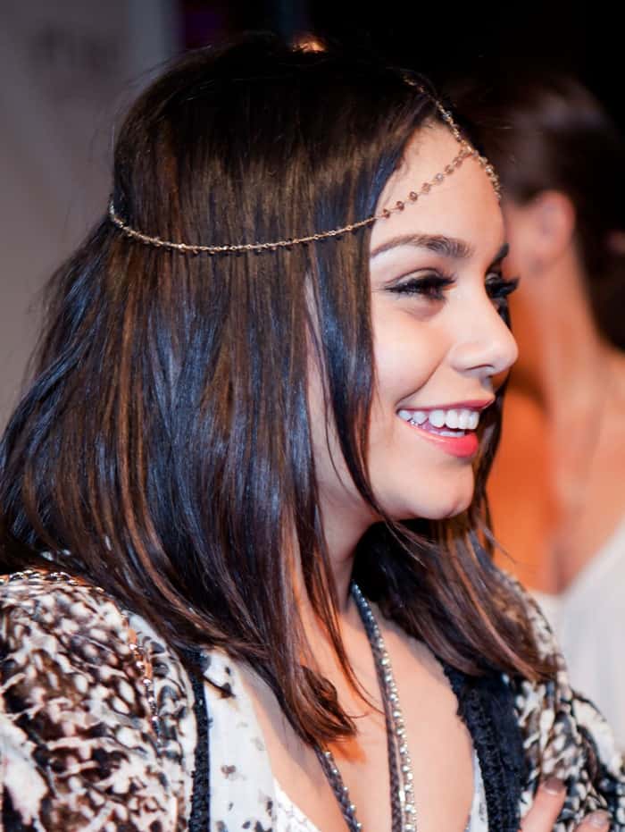 Vanessa Hudgens's chic hair chain jewelry adds a touch of bohemian glamour to her ensemble